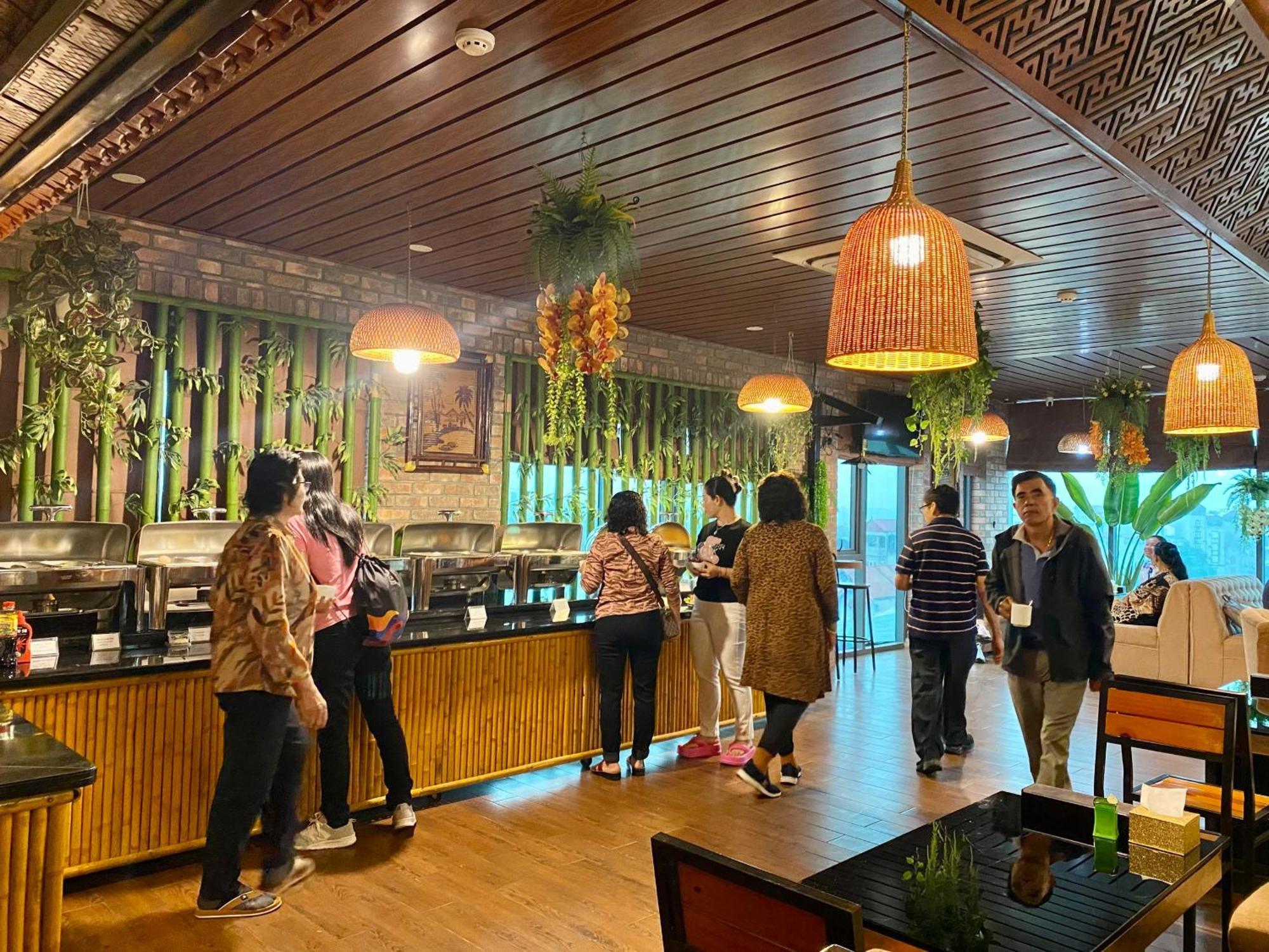 Kawasaki Noi Bai Airport Hotel ภายนอก รูปภาพ
