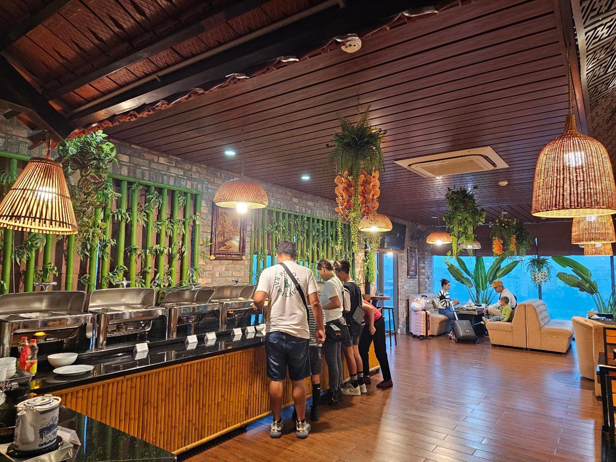 Kawasaki Noi Bai Airport Hotel ภายนอก รูปภาพ