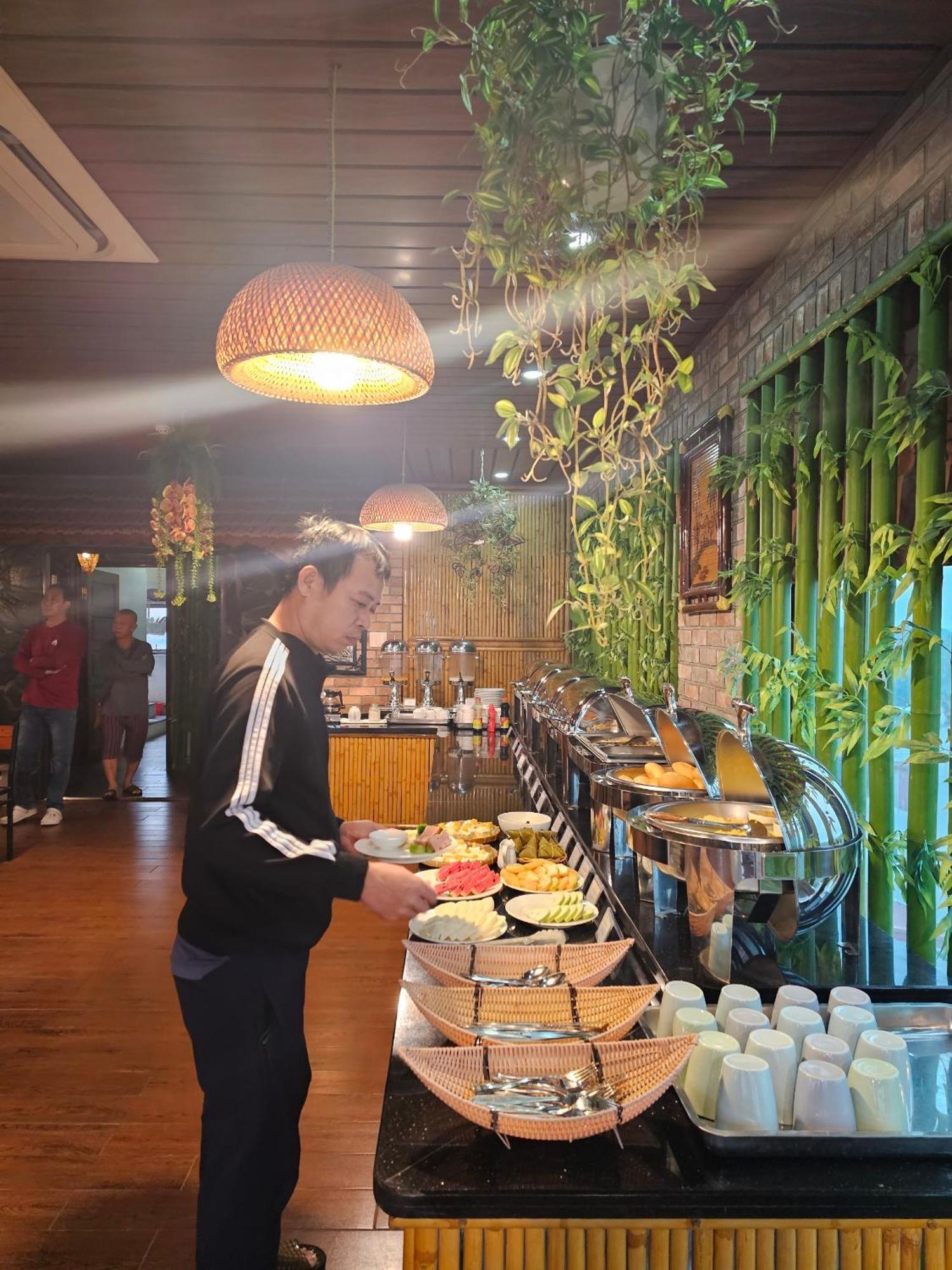 Kawasaki Noi Bai Airport Hotel ภายนอก รูปภาพ